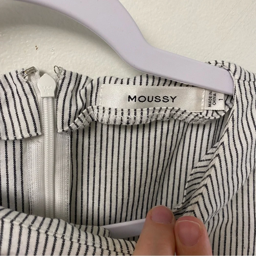 Moussy Pinstripe Midi Dress With Waist Corset Detail Size‎ 1 (Small)